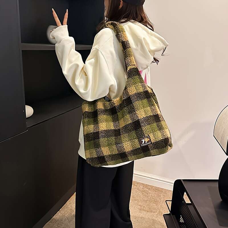 Autumn and Winter Commuting Plush Women's Retro Plaid Sheepskin Shoulder New Casual Bag