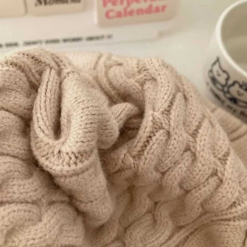 2024 Autumn/Winter Childrens Christmas Sweater Vintage Knitted Twisted Sweater Suitable for Boys and Girls W241205