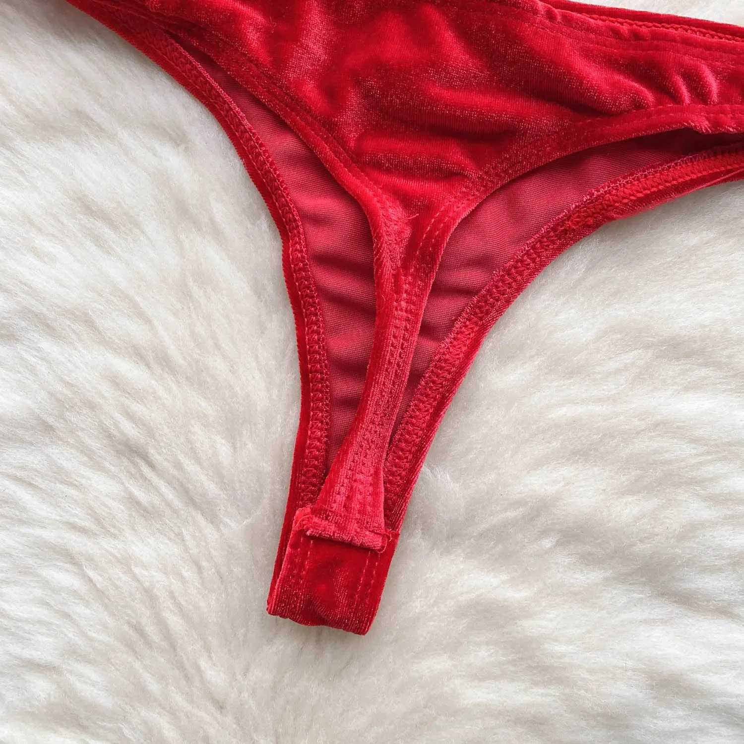 Christmas Erotic Lingerie Suits Ladies Strapless Bodycon Short Sleepwear Fashion Velvet Bow Sensual Underwear SetsXJ241205