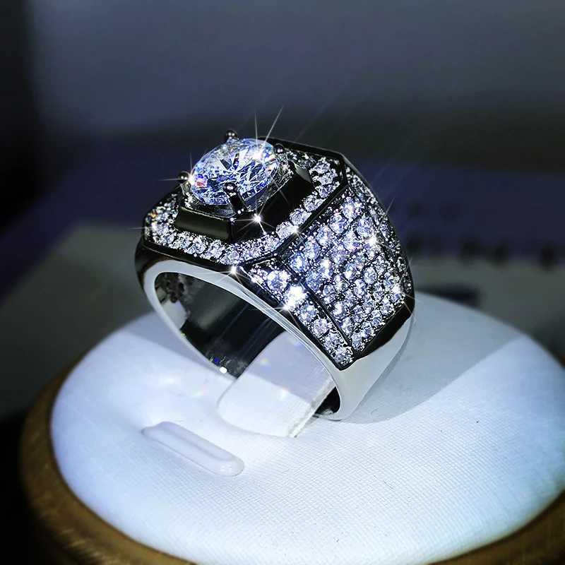 Luxury 925 sterling silver mens couple AAA crystal zircon wedding ring sparkling and noble engagement party ring W241205