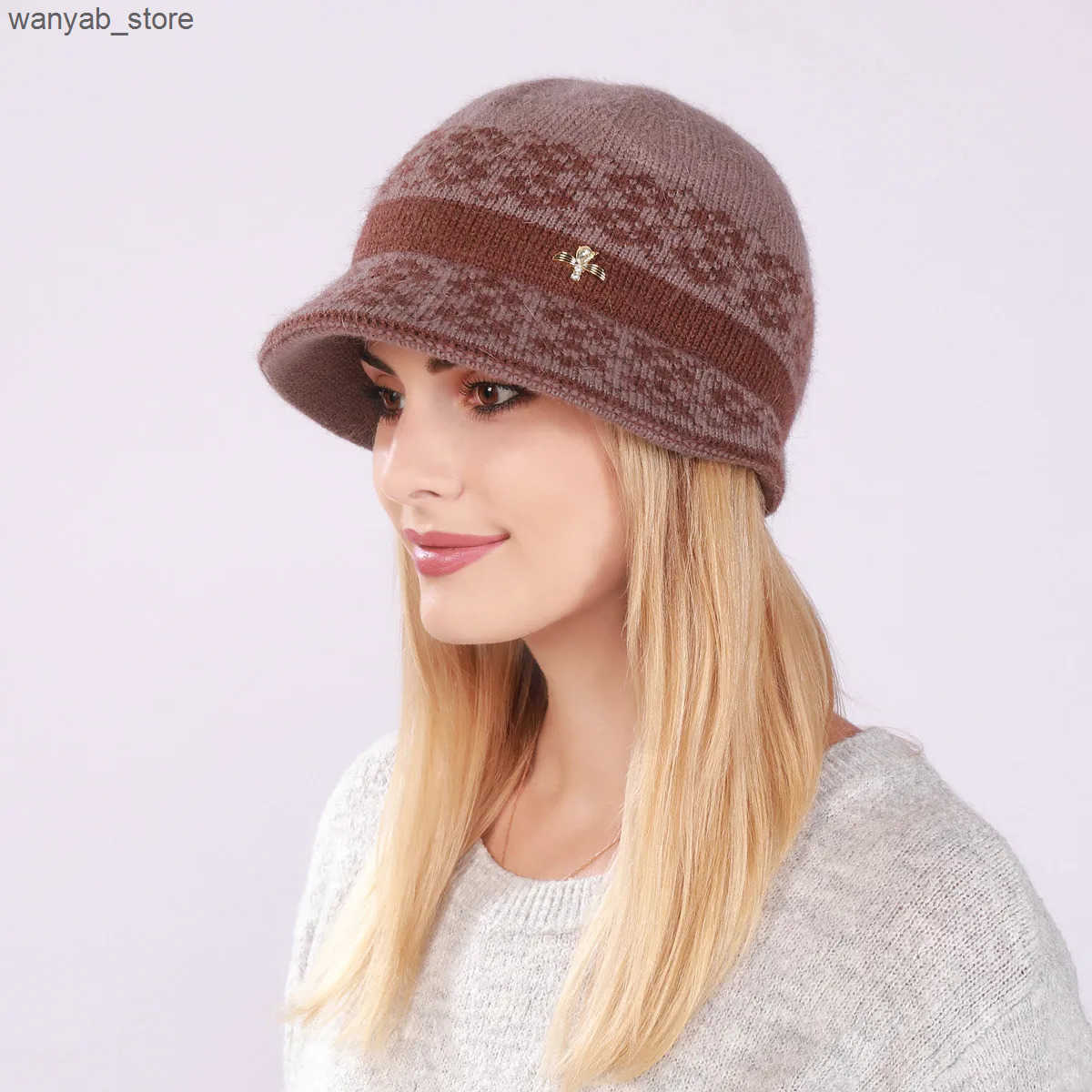 Cloches Womens winter Fce lined hat cable knit warm sealed bucket hat bowling hat padded skull bean hat L240910