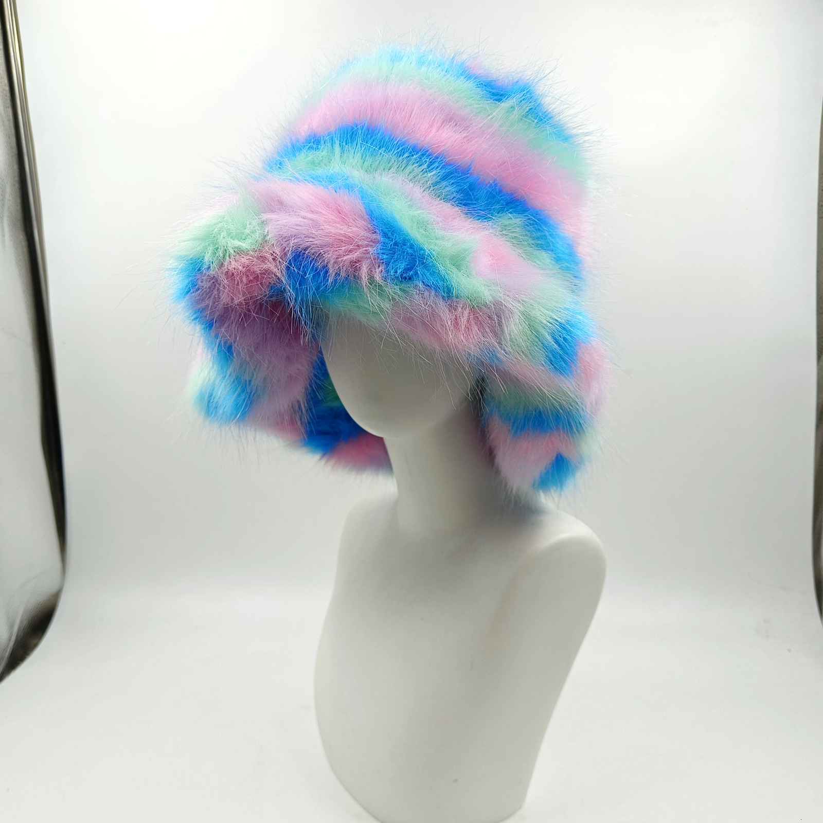 of fox fur bucket hat Warm and thick car and winter hat Personality fluffy womens fur bucket hat gorros invirno mujer 241205