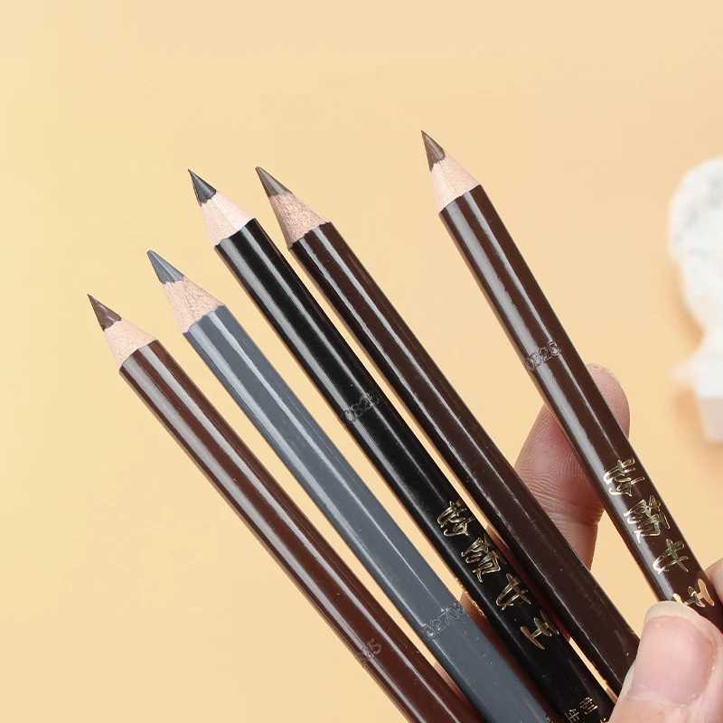 It is not easy to apply anti stain eyeliner pen Smooth natural eyeliner pen Will not fall off Makeup waterproof eyeliner penW241205