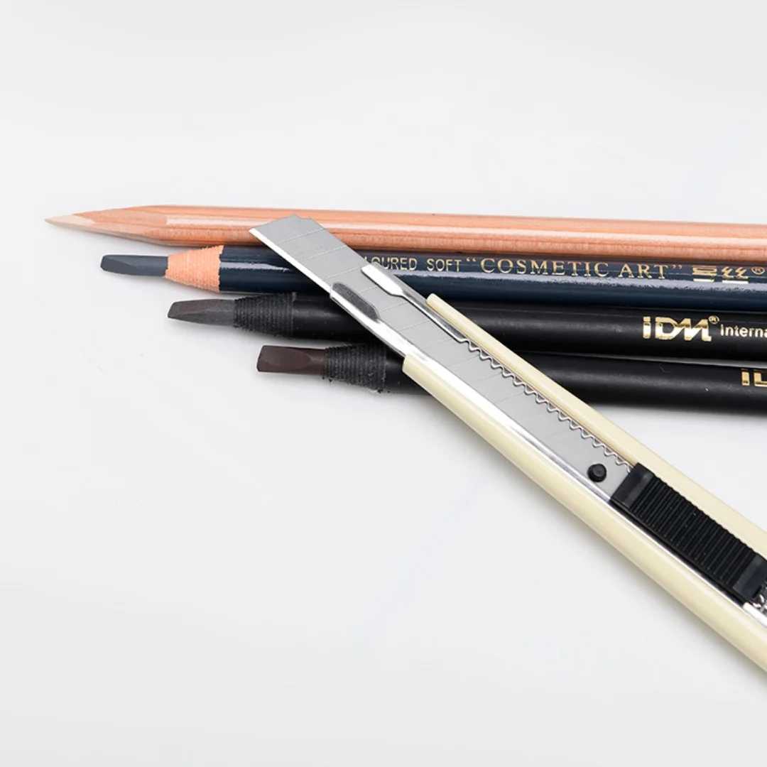 Multi functional pencil shaver for eyebrow tattoo manual eyebrow shaver pencil cutting and paper cuttingW241205