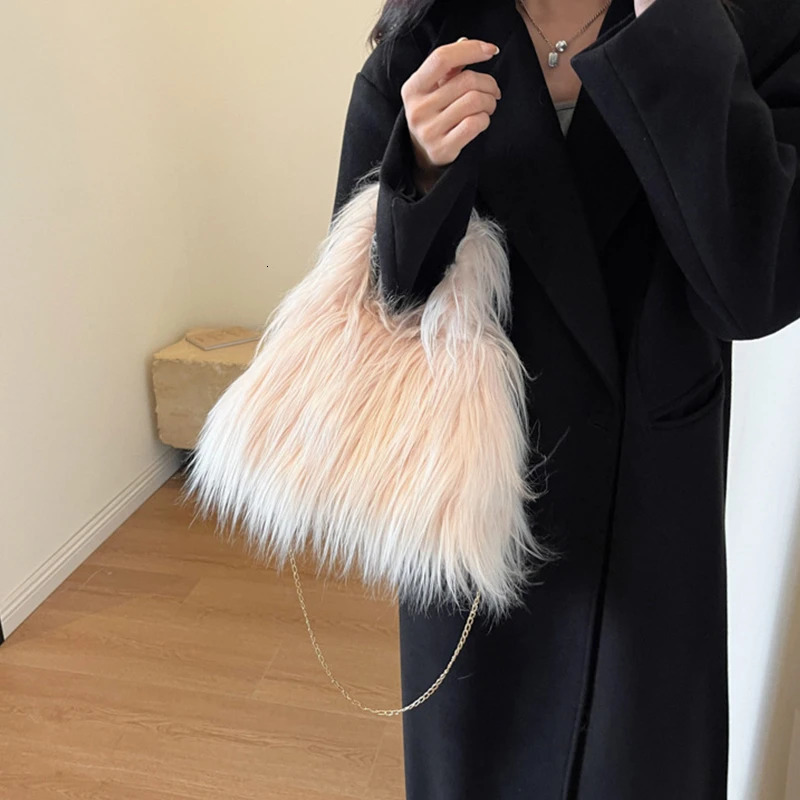 Winter artificial fur shoulder bag womens fashion fuzzy handbag plush cross body bag fur handbag 241205
