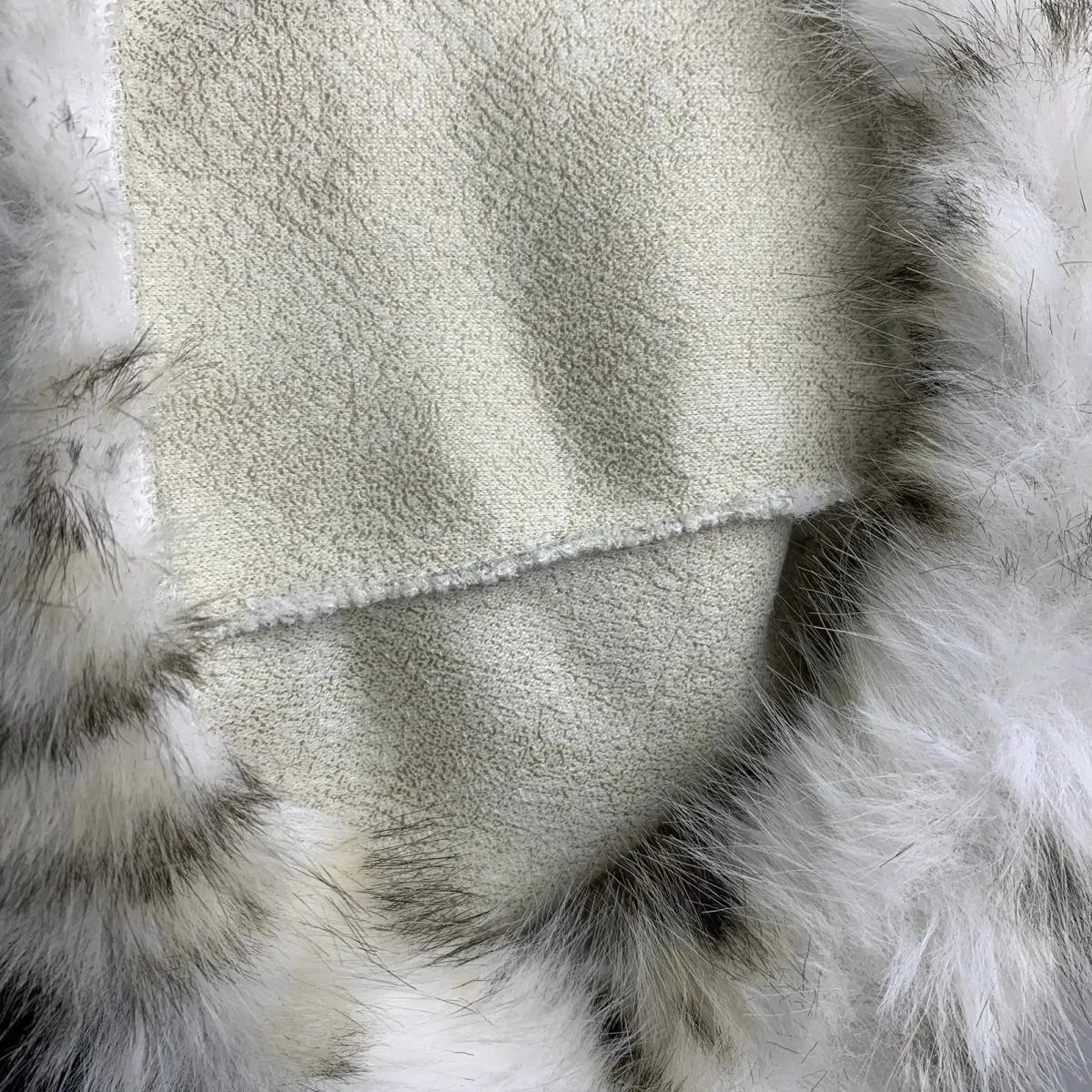 Winter leopard print hat with elegant thick warm and fluffy touch 241205