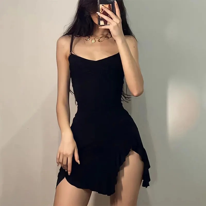Summer Sexy Mini Dress Women Sleeveless Streetwear Strap Backless Bodycon Folds Split Dress Party Club Elegant A- LINE Dresses 241205