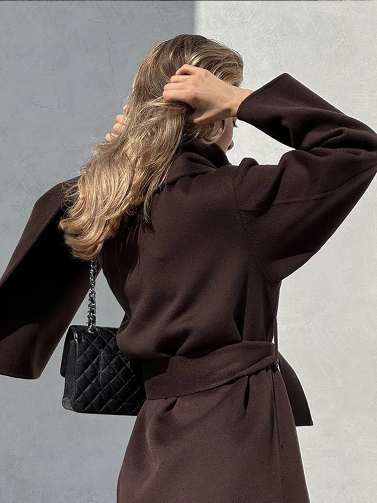 2024 Vintage Brown Scarf Collar Womens Overcoat With Belt Fashion Long Sleeve Pockets Woolen Jacket Lady Loose Streetwear y241205