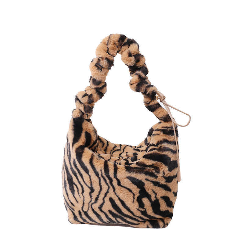 Underarm Handbags for Women New Trendy Plush Shoulder Bag Fashionable Pleated Hand Dumpling Bag 241205