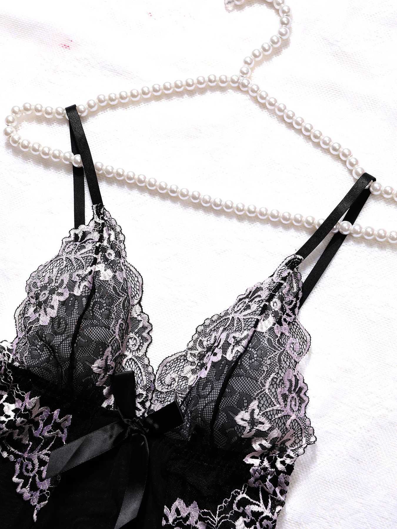 Sexy Sleepwear Women Lace Deep V-Neck Nightgown Split Hem Soft Lingerie Night Dress Sleeveless Female Clothes Bra And Briefs SetXJ241205