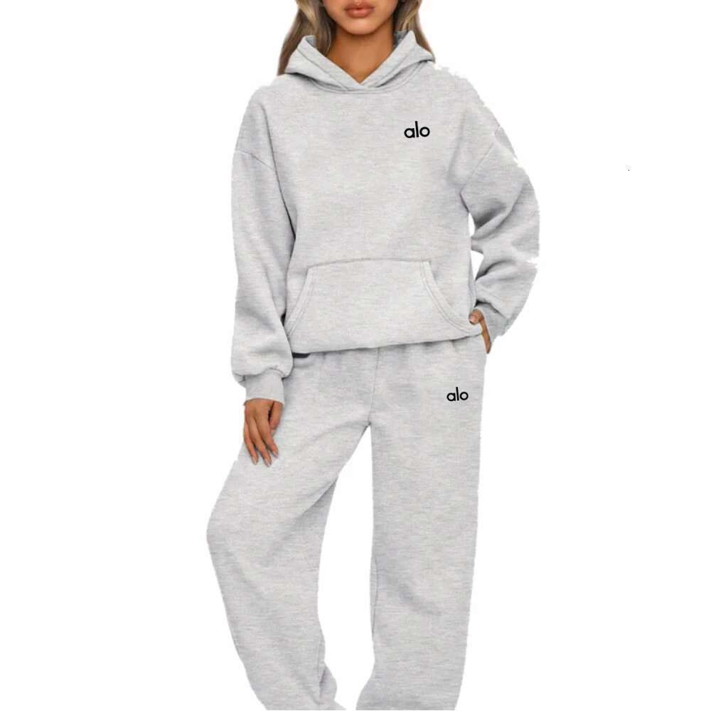 Men's and women's casual hoodie set, long sleeved loose hooded sweatshirt and long pants, autumn new women's fashion two-piece set