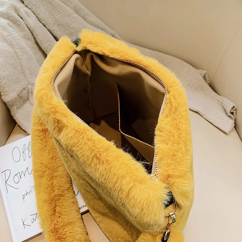 2024 Winter Soft Fur Stray Handbag er Womens Plush Shoulder Bag Cross Body Bag Womens Large Capacity Handbag Womens Handbag 241205