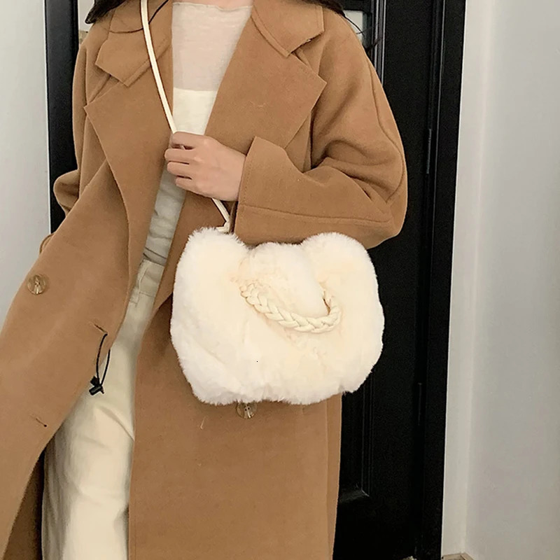 Plush Bag Winter Womens Fashion Handbag Cloud Artificial Fur Wallet Fashion Casual Womens Shoulder Bag Fluffy Bag 241205