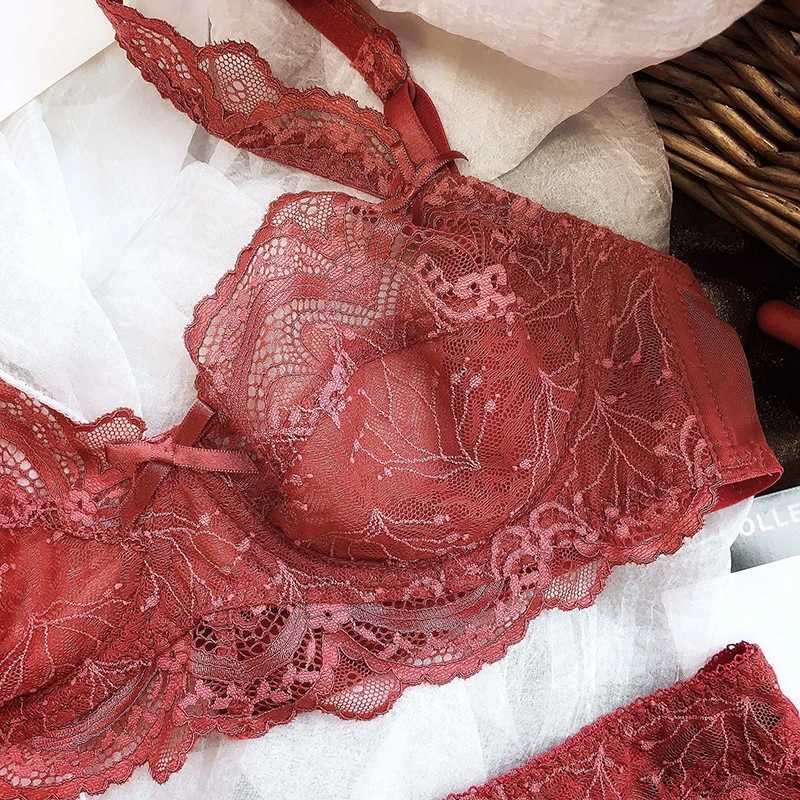 Womens Ultrafine Sexy Lace Underwear Set Transparent Bra Perspective Lightweight Luxury Breathable Underwear SetXJ241205