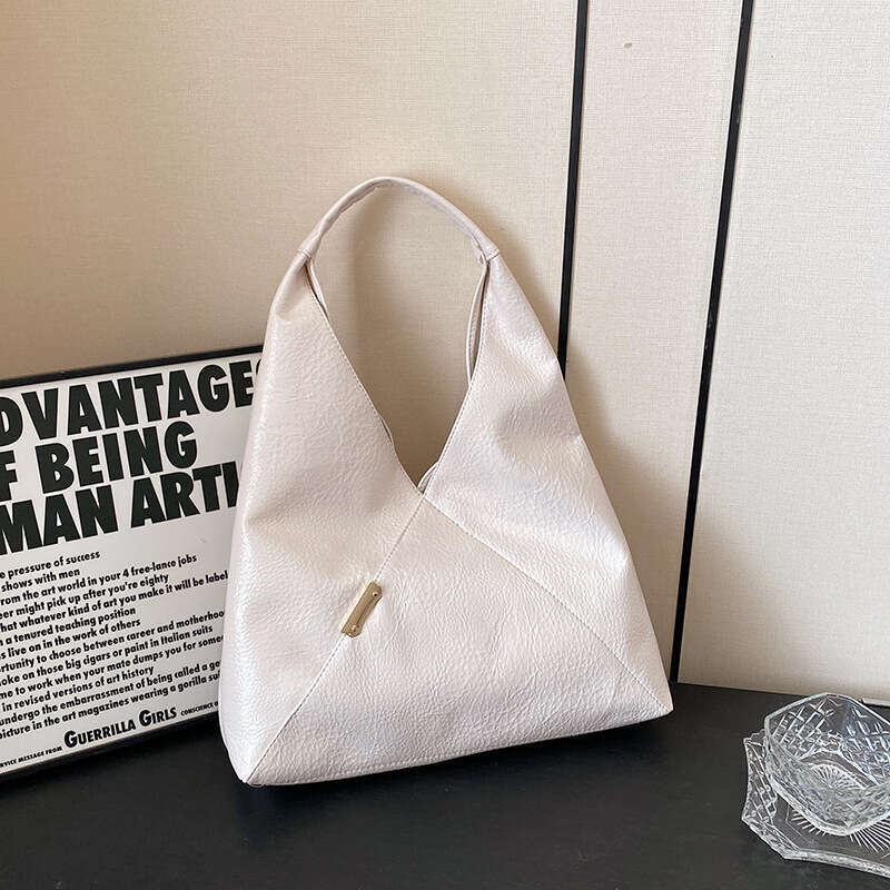 Popular New Handheld Triangle Underarm Fashion Simple Cool Style Shoulder Bag