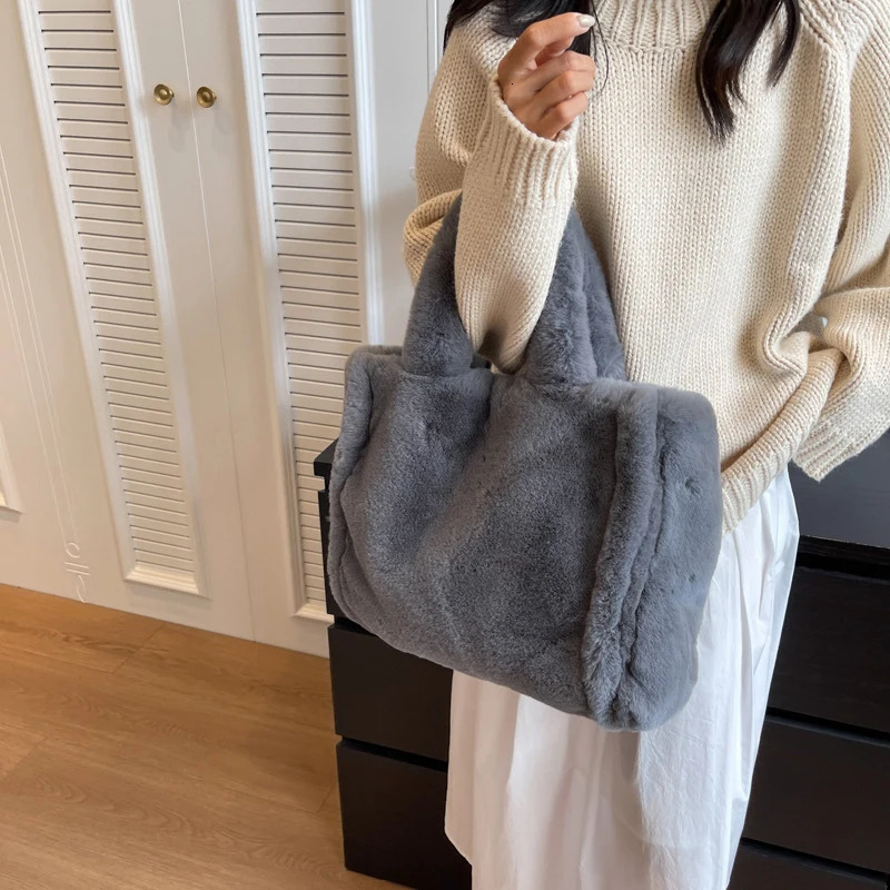 Winter Faux Fur Shopper Tote Bag for Women Plush Handbag Designer Fluffy Wool Shoulder Furry Crossbody Messenger 241205