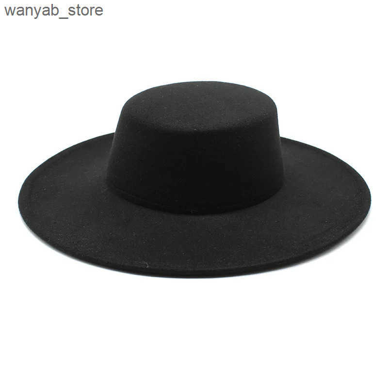 Cloches Bowling Hat Womens Fedoras Fashion 2023 felt panama chair beach Elegant Wedding Photos Fashioner L240910