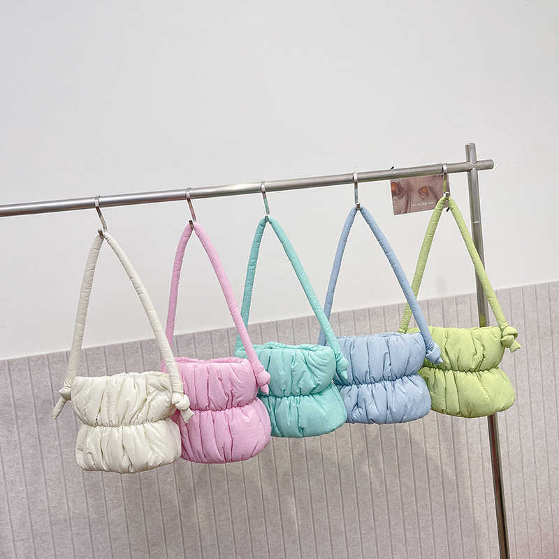 Cotton Jacket Bag Fashionable and Versatile Down Bucket Women s Macaron Single Shoulder Crossbody Autumn Winter New Bag 241205
