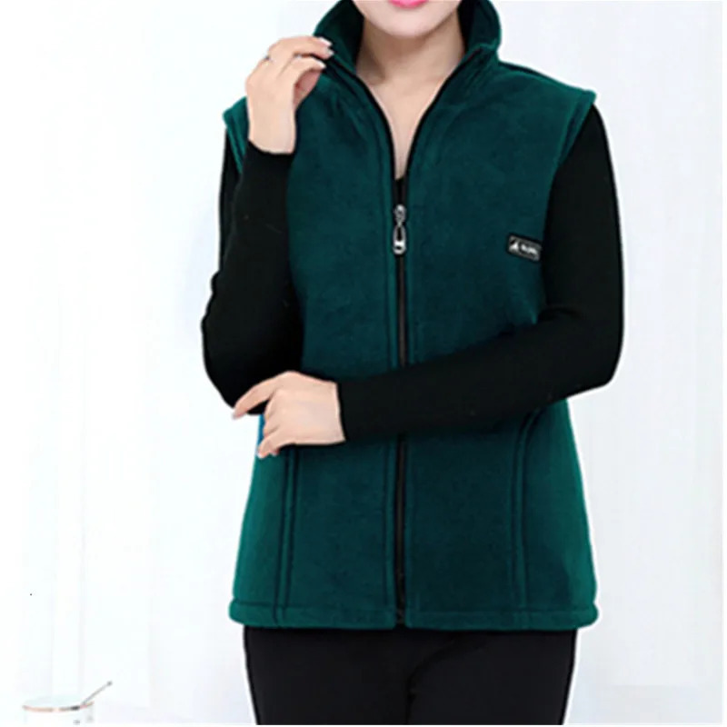 Plus Size Autumn Winter Fleece Sweatshirt Vest Women Outwear Fashion Mom Polar Jacket Women Cardigan Waistcoat Female Casaco2523 241205