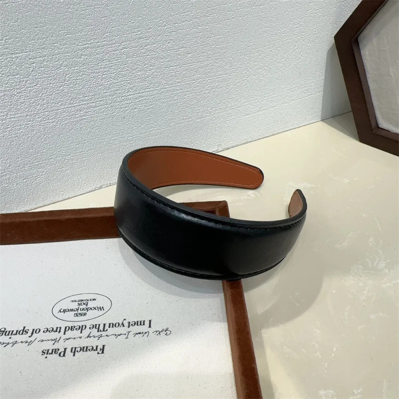 womens headband high-quality adult leather hair fashionable womens casual party headband headband hair accessories gifts 241205