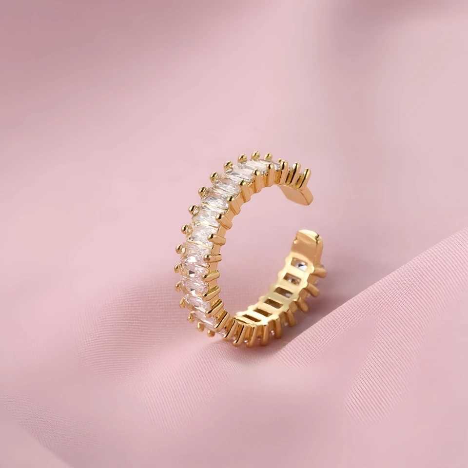 Luxury open adjustable ring suitable for womens fashion gold rectangular shiny cubic zirconia ring party jewelry W241205
