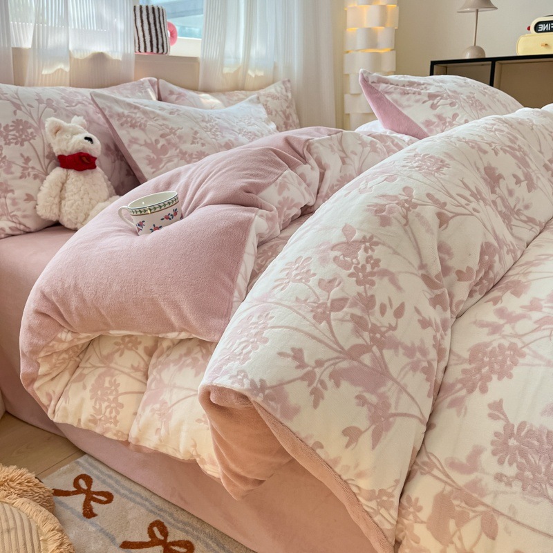 Thickened Carved Milk Fleece Autumn and Winter Duvet Cover