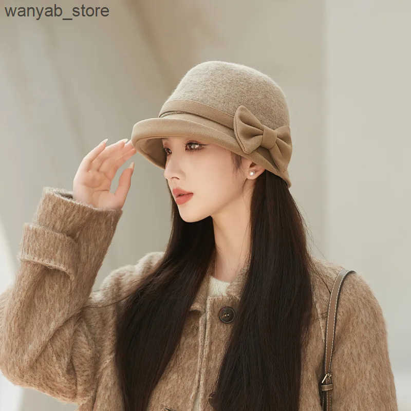 Cloches Autumn wool tweed warm soft windproof womens hat French retro bucket hat felt hat tweed fishermans hat L240910