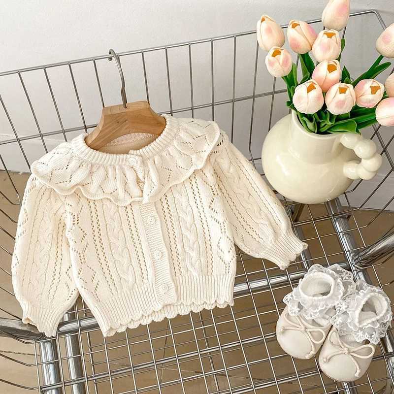 Baby newborn girl sweater cardigan wool sweater hollow flower pleated long sleeved girl top coat Korean girl dress autumn knitted jacket W241205