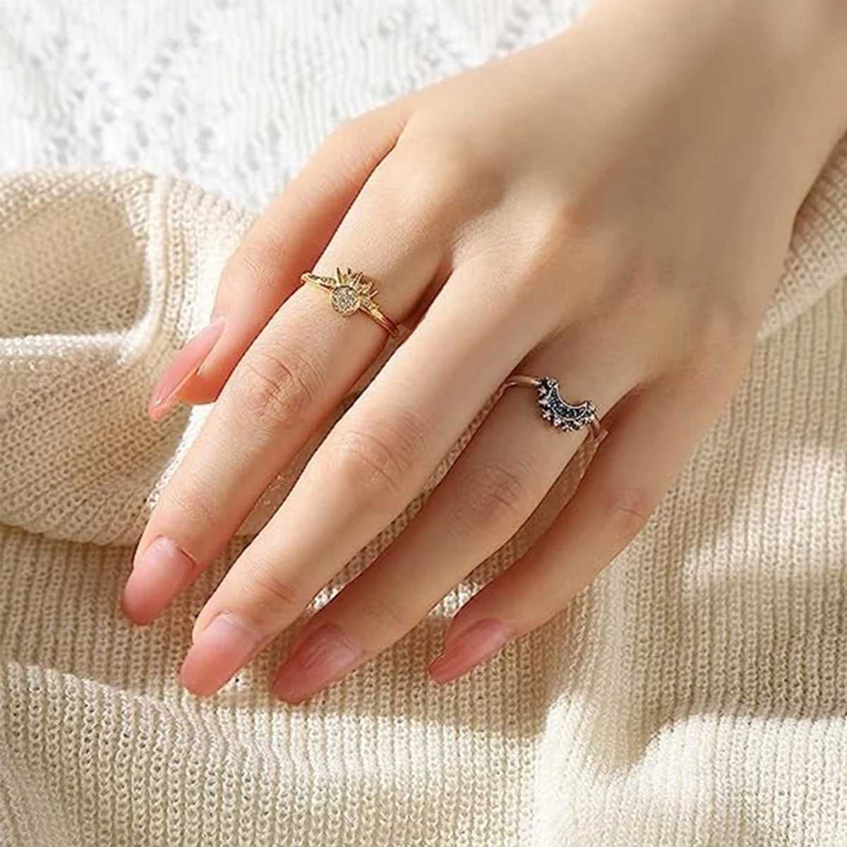 Summer Womens Fashion Sun Moon Star Ring Elegant Temperature Sparkling Finger Ring Party Jewelry Accessories Gift Couple Ring W241205