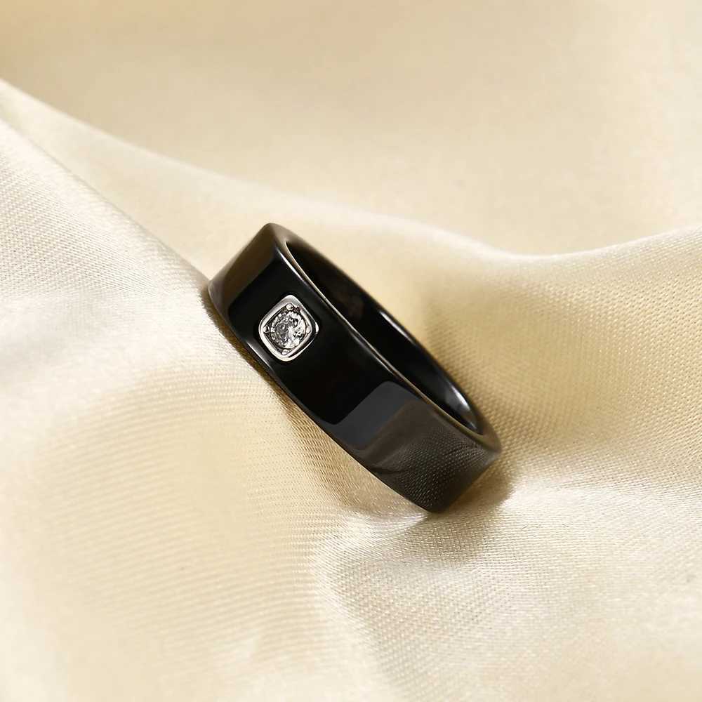Exquisite 6mm black and white ceramic ring suitable for women dazzling cubic zirconia stainless steel engagement and wedding ring fashionable jewelry 
