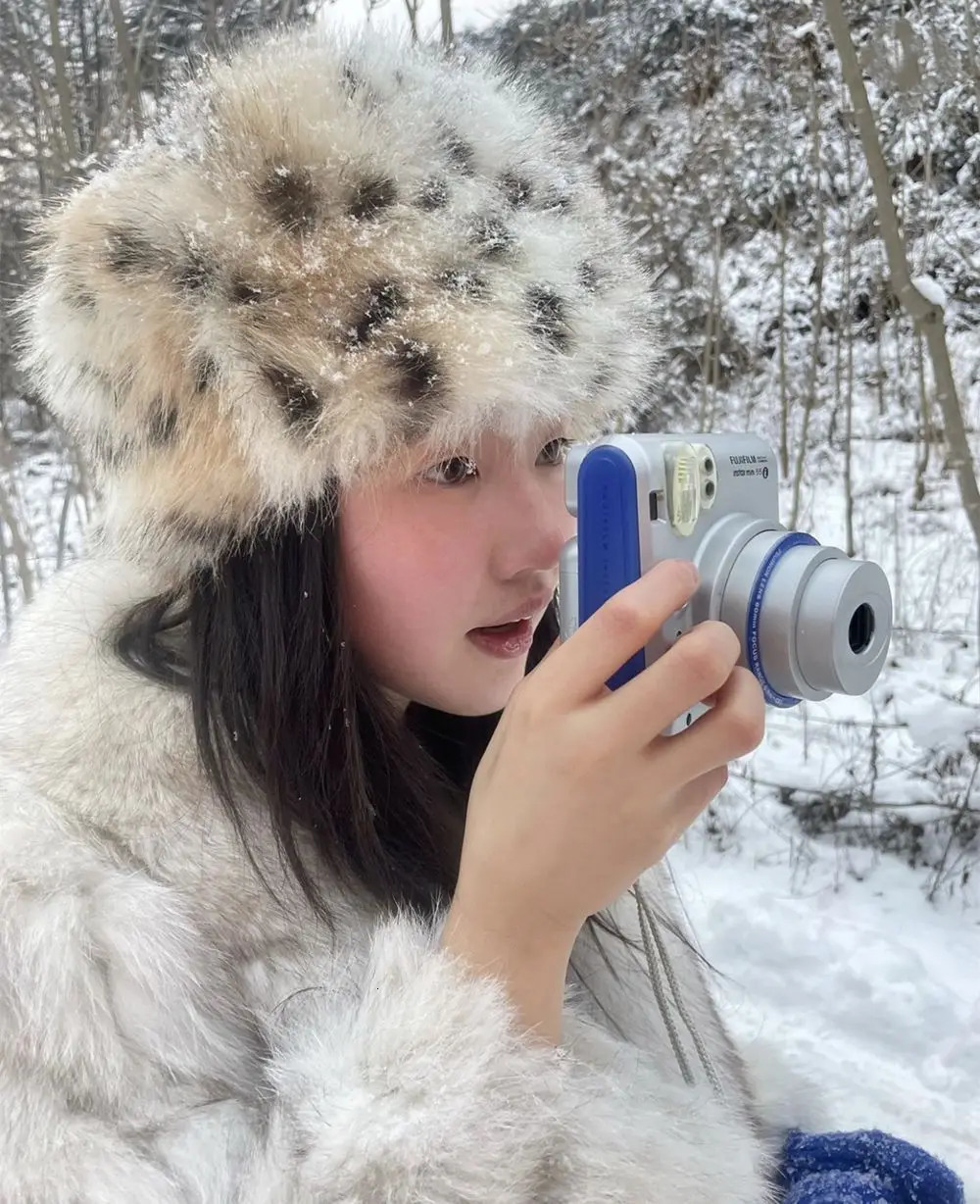 Winter leopard print hat with elegant thick warm and fluffy touch 241205