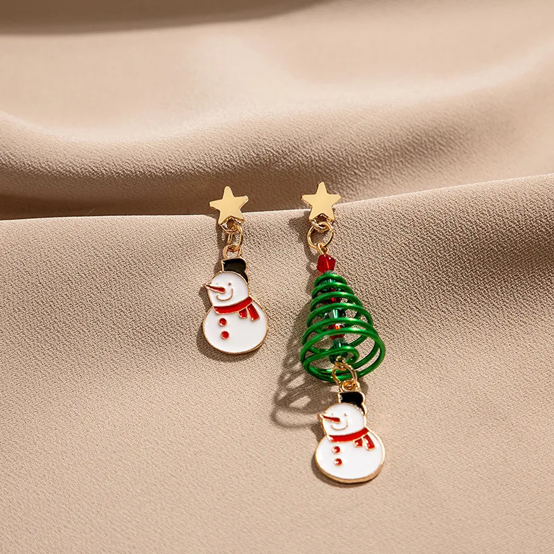 European and American Christmas Series Earrings Creative Asymmetric Spiral Christmas Tree Pendant Earrings Jewelry 241205