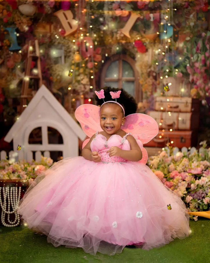 2024 Pink Little Girls Birthday Dress Flower Girl Dress Communion Gowns Spaghetti Straps Rhinestones Princess Queen Birthday Party Dress for Cute Litt