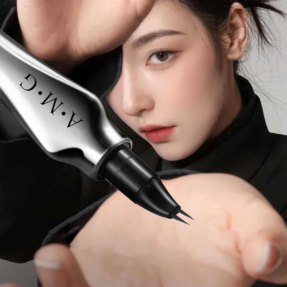 Multi functional 2-prong water eyebrow brush natural and easy to color stain free eyeliner lasting under eyelashes easy to grasp eyebrow pencil W24120