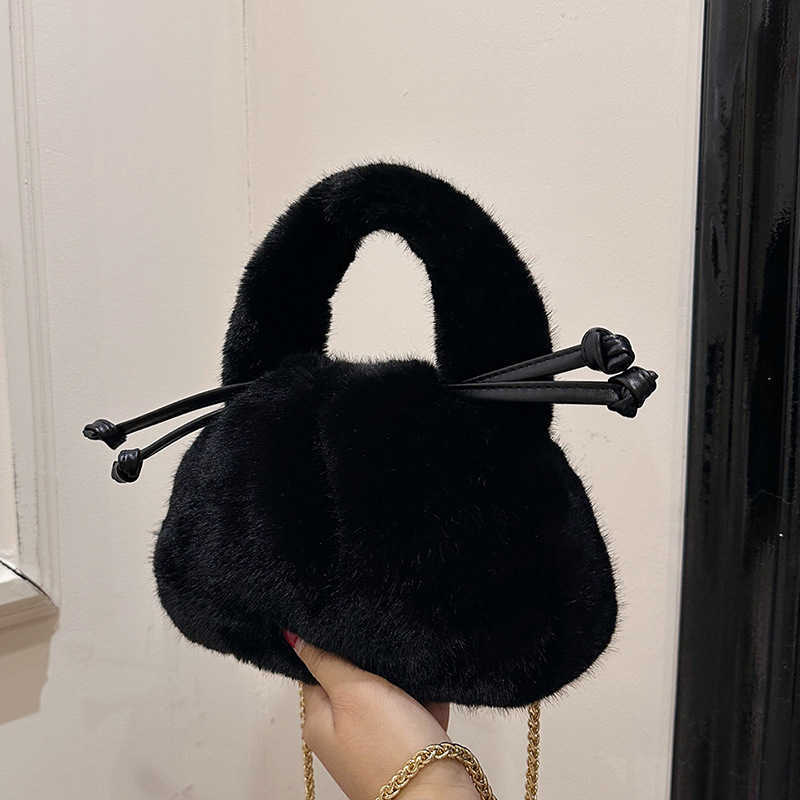 Rabbit Hair Small Bag Autumn and Winter New Item Plush Drawstring Bucket Bag Fashionable Handbag Furry and Stylish Chain Crossbody 241205