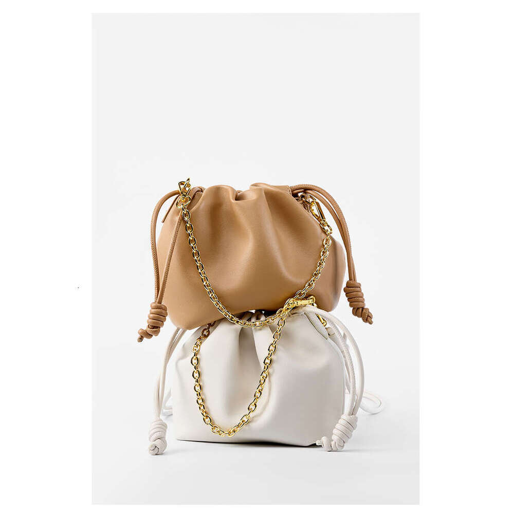 High Quality Genuine Leather Women's Chain Shoulder Cloud-Shaped Dumpg Clutch Purse Ruched Crossbody Bag For Women