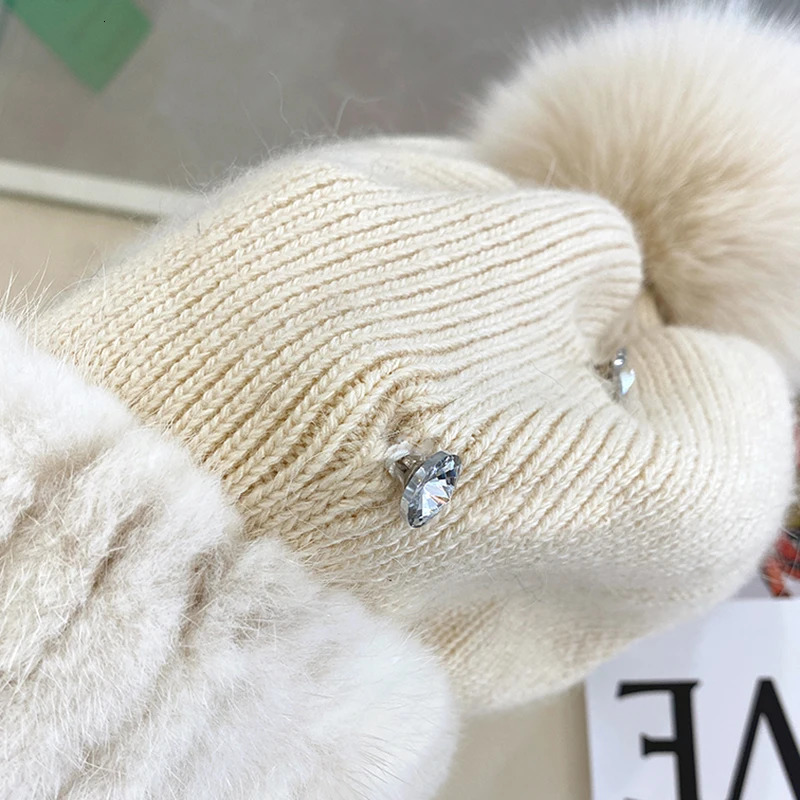 selling winter hats natural mink fur womens knitted hats fox fur fluffy real fur hats warm womens mink fur hats 241205