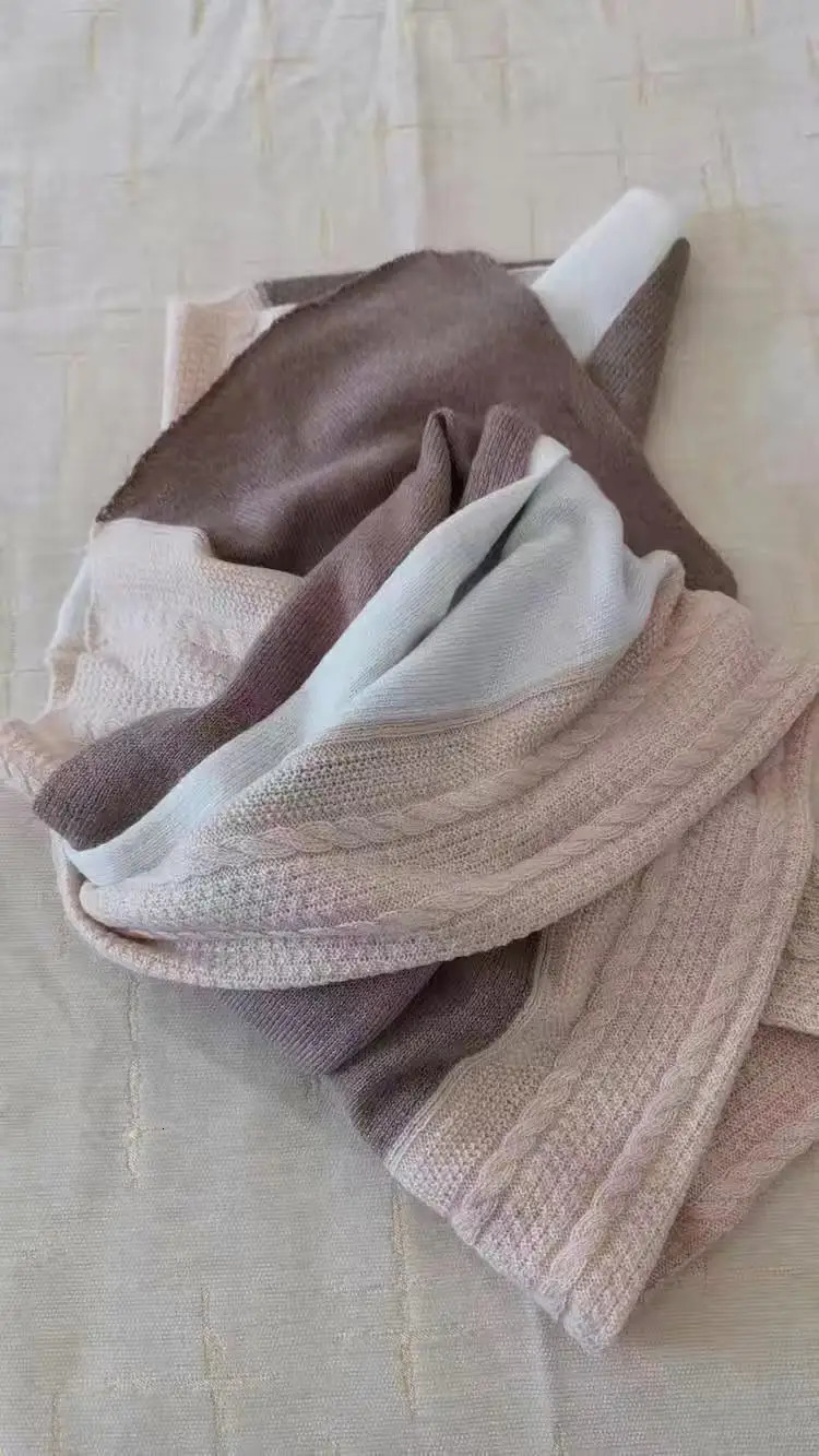 180 * 80cm Winter 100% Cashmere Scarf Womens Outdoor Skiing Warm Soft Bandage Womens Scarves Fashion Splicing Knitted Shawl 241205