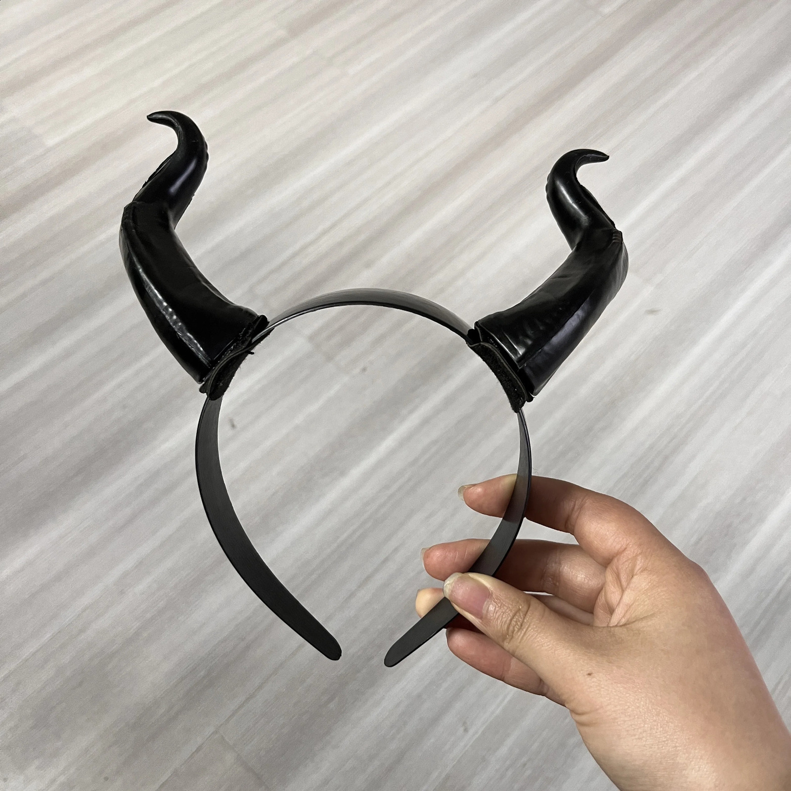 Girls Black Demon Horn Headpiece Cosplay Headband Queen Women Gothic Detachable Halloween Carnival Party Costume Props 241122