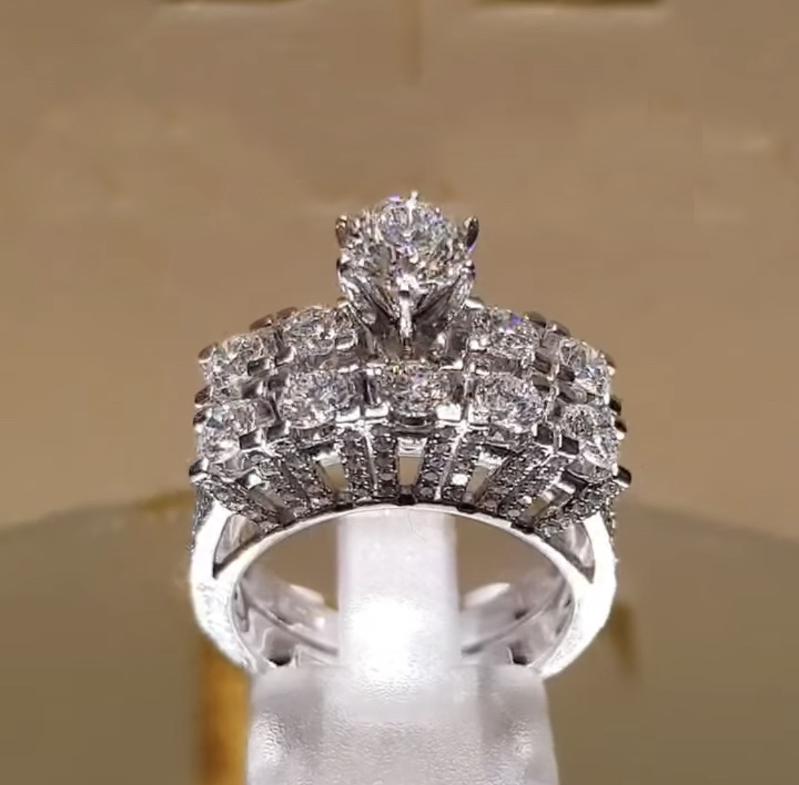 2025 Sparkling Cubic Designer Zirconia Set Rings For Women Engagement Wedding Fashion Jewelry 925 Silver Fill Double Stackable Set Rings Chic Accessor
