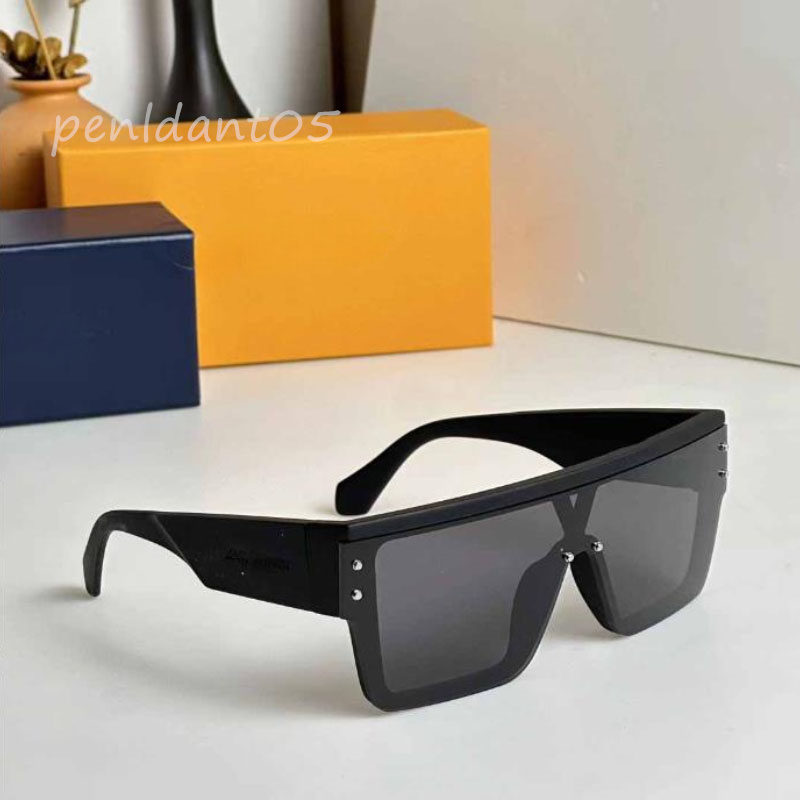 Wholesale Fashion Designer Sunglasses for Men Women Luxury PC Frame Sun Glasses Classic Adumbral Eyewear