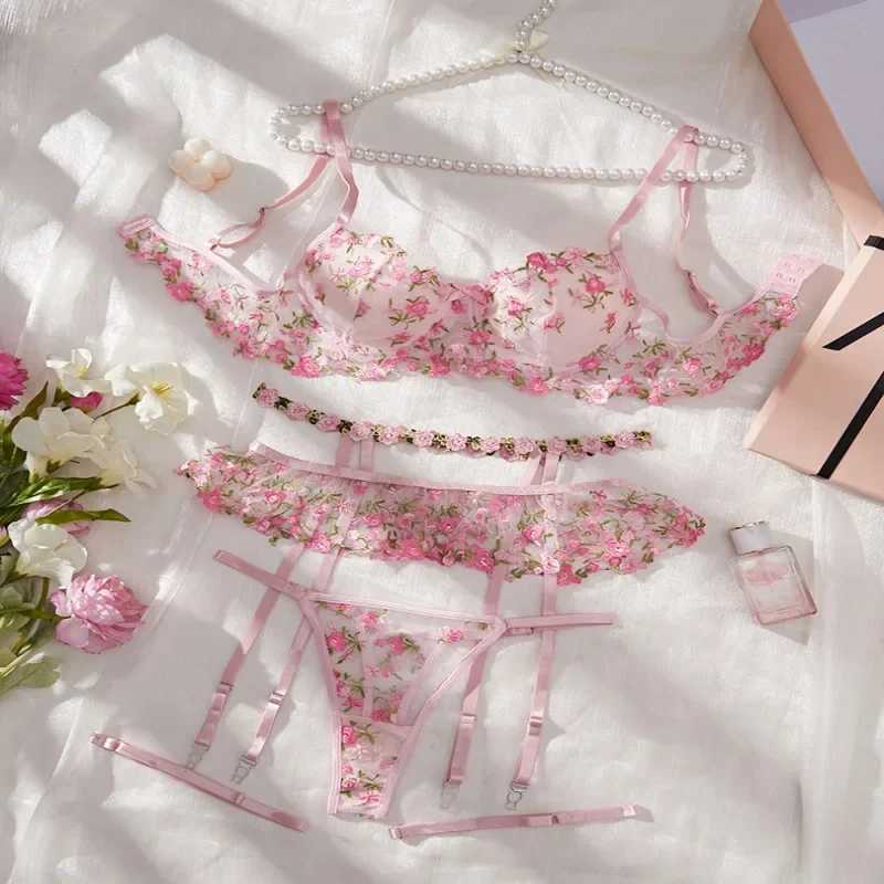 Sexy Floral Embroidery Lingerie Set Autumn Pure Desire Style Hollow Out Lace Underwear Bra Female Sweet Pink Exotic Apparel SuitXJ241205