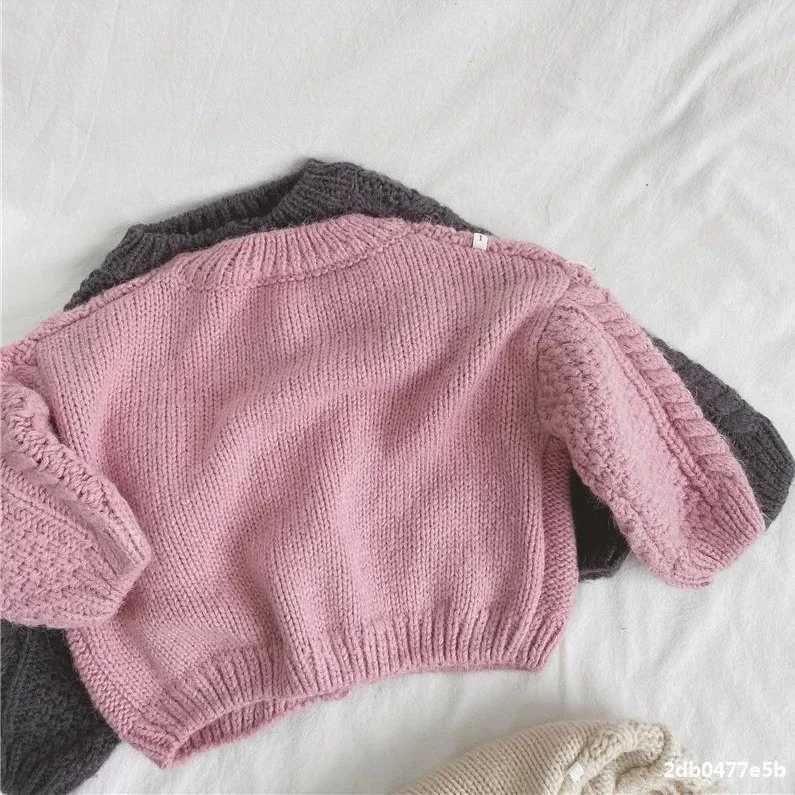 2024 boys and girls autumn sweater baby winter knitted cardigan top Korean sled twisted childrens clothing W241205