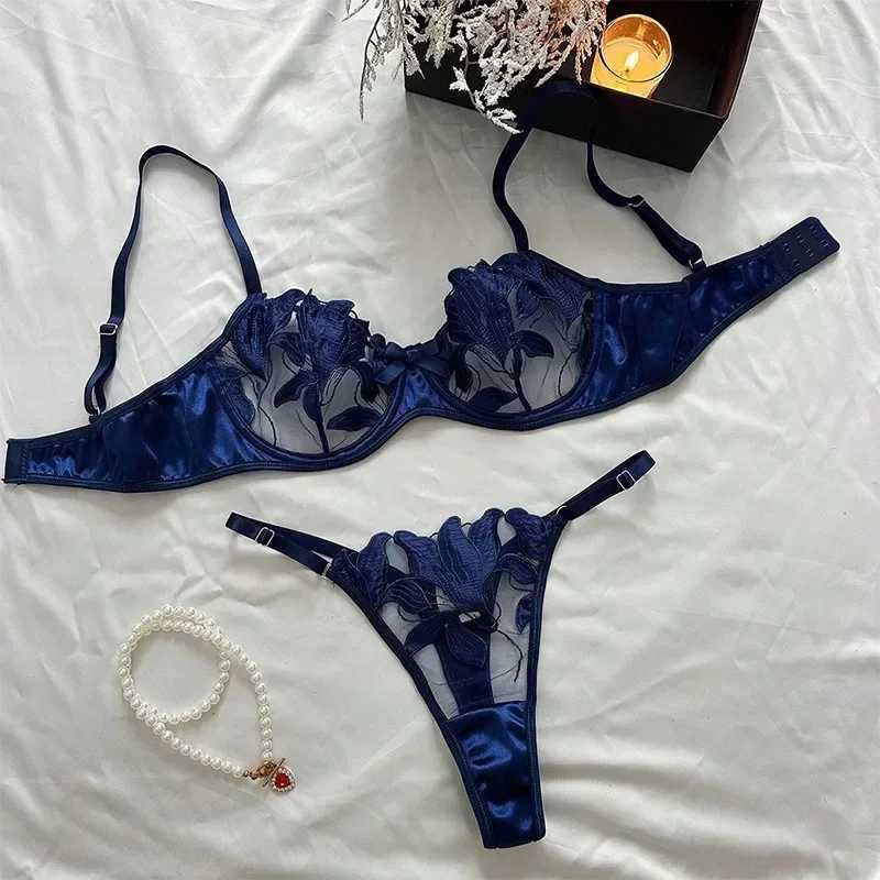 2024 Women Sexy Lingerie Bra Underwear Set Cute Bow Ultrathin Lace Lingerie Set Temptation Erotic Hot Outfits for Pretty GirlsXJ241205