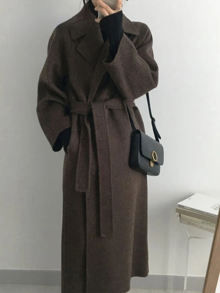 French Lazy Style Warm Female Fresh Winter Classical Belt Retro Loose Women Woolen Coats Chic Casual Long Coat Long 241204