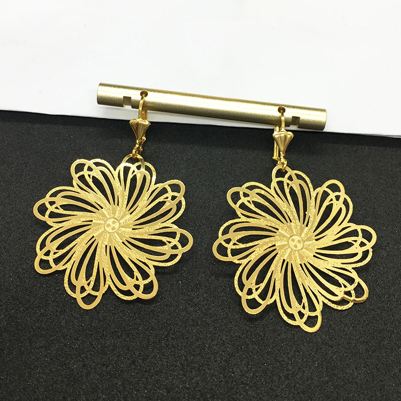 Long hanging earrings ladies chrysanthemum flower drop earrings gold-plated jewelry used for Christmas and Year parties 241205