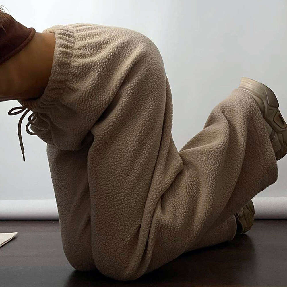 Lamb wool wide European American autumn and winter styles, women's casual commuting loose straight leg pants, 2024 temperament versatile new tren