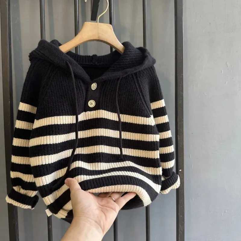 Spring and autumn childrens hooded sweatshirt with floral knitting winter childrens striped thick sweater sweater W241205