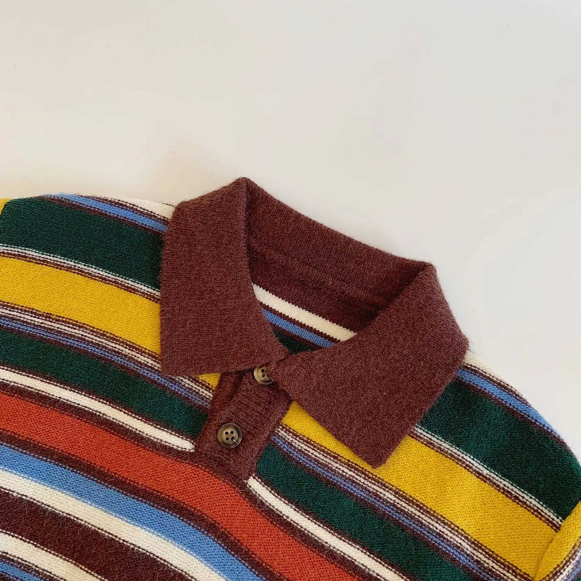 Childrens clothing childrens sweaters 2024 autumn new color striped sweaters loose long sleeved fashionable sweaters for boys and girls W241205