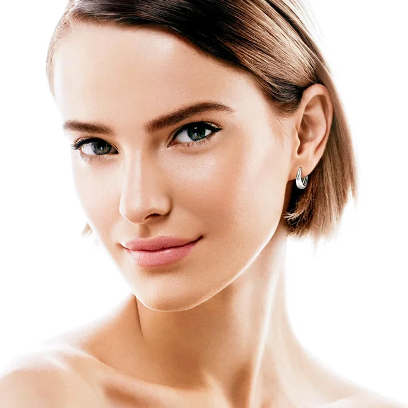 100% 925 sterling silver genuine 0.06ct earrings suitable for womens sparkling wedding parties and exquisite jewelry gifts 241205